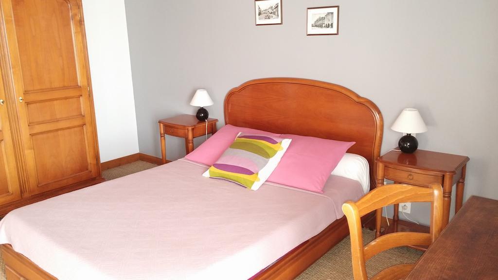 Maison De La Croix Galliot Panzió Cherrueix Szoba fotó