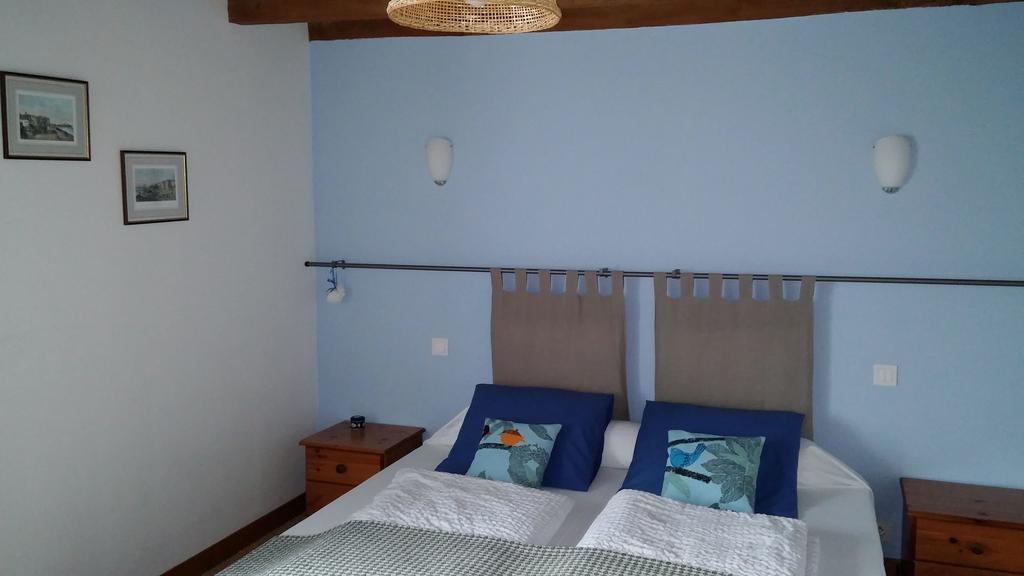 Maison De La Croix Galliot Panzió Cherrueix Kültér fotó